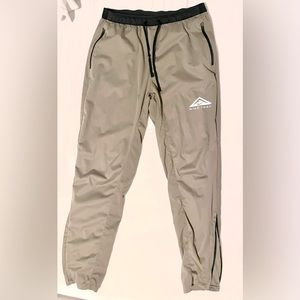 Nike Men's Dri-FIT Phenom Elite Knit Trail Running Pants (Grey S)